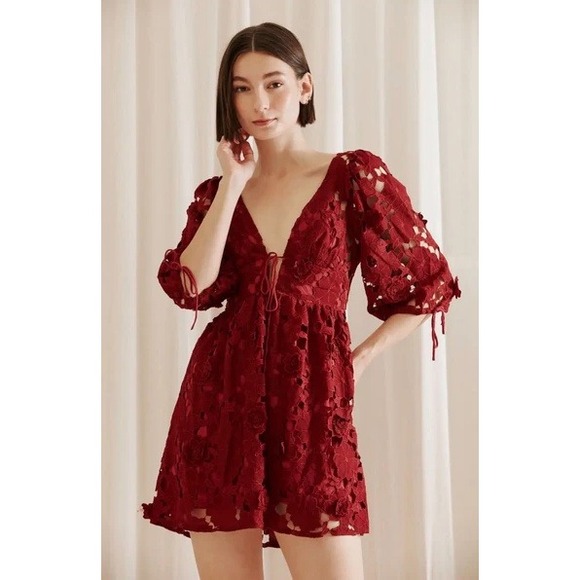 Storia‎ Floral Eyelet Mini Dress Size Large Red Lined Sexy Party - Picture 1 of 16